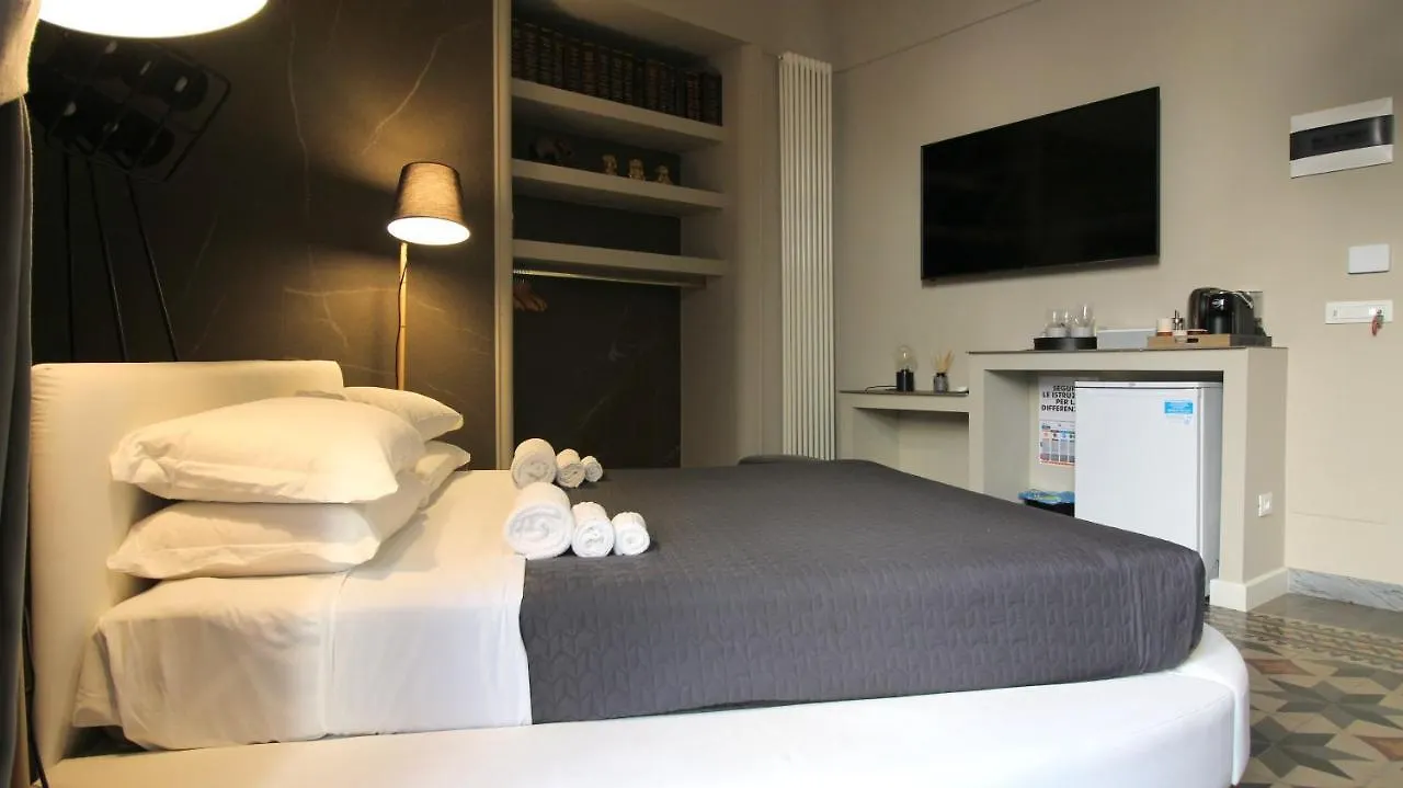 Duomo Housing Catania Le Suites בית הארחה