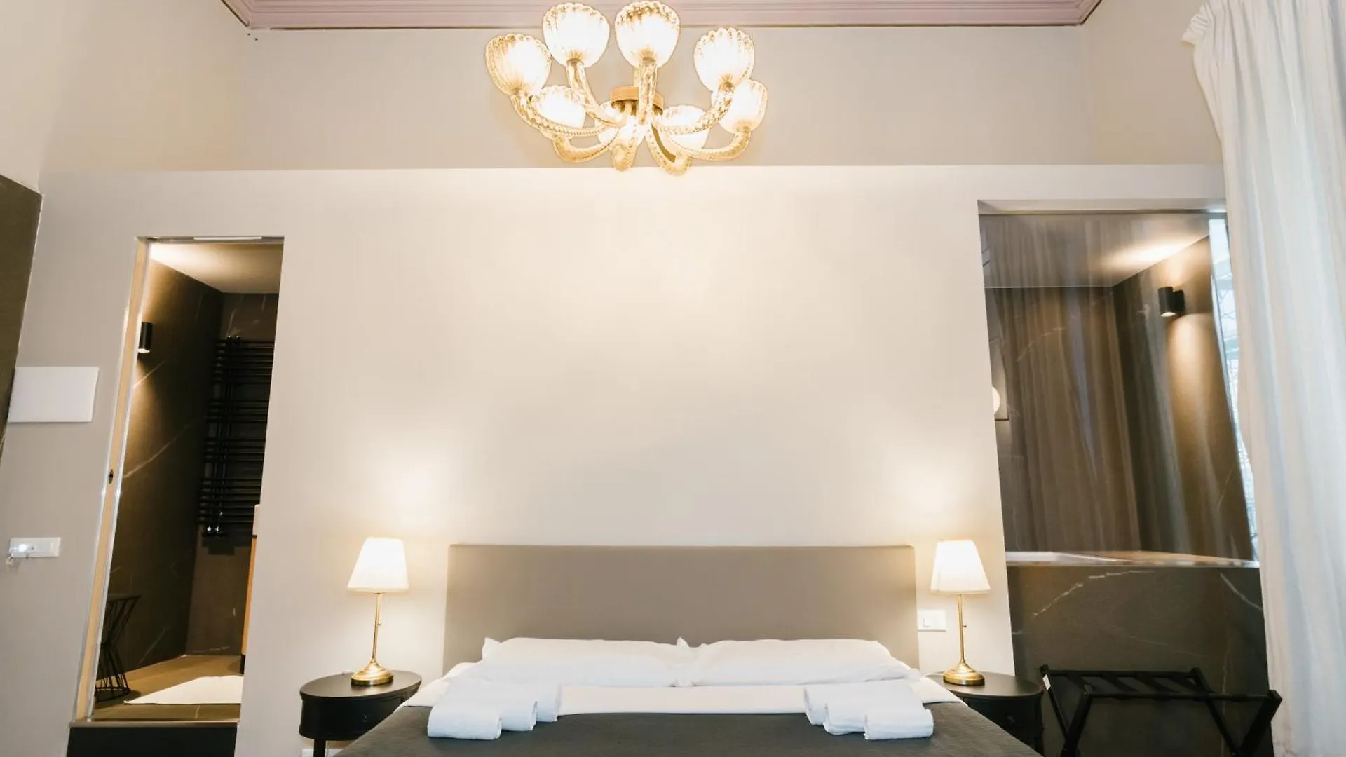 Duomo Housing Catania Le Suites 0*,  איטליה